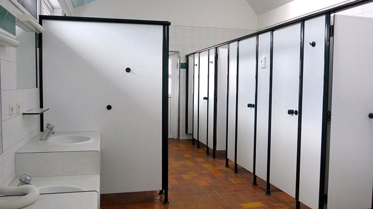 Saubere Schultoiletten