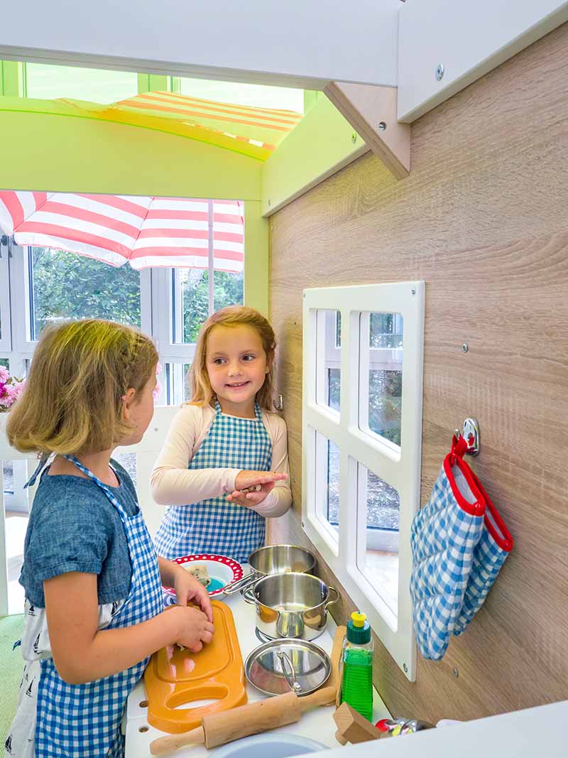EduCasa Bauwagen mit Kinderküche Detailbild