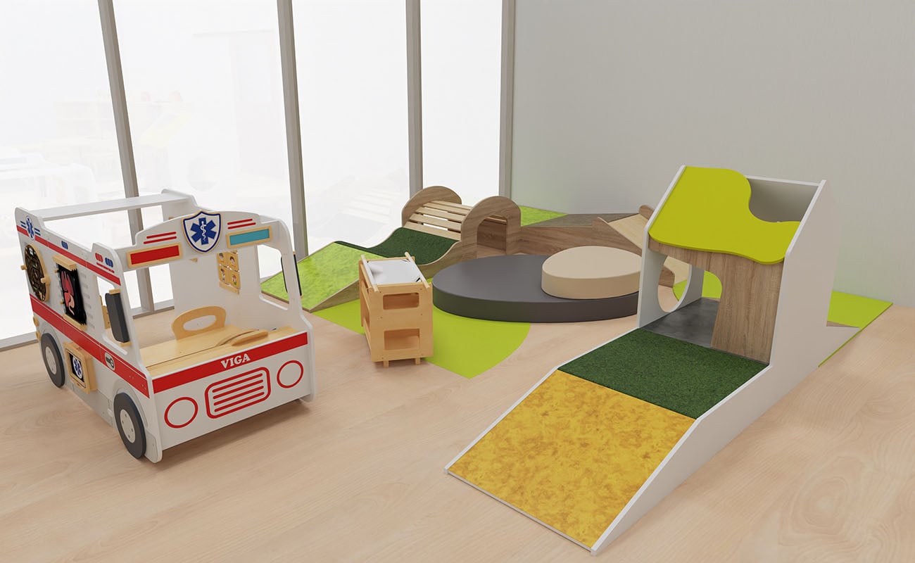 Gruppenraum Bunte Kinderwelt mit EduCasa Podesten, Flexeoregalen, Betzold Liegen und Stühlen