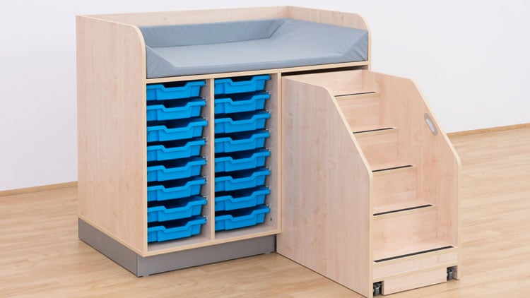 Wickeltisch mit Schubfächern aus dem Betzold Online-Shop