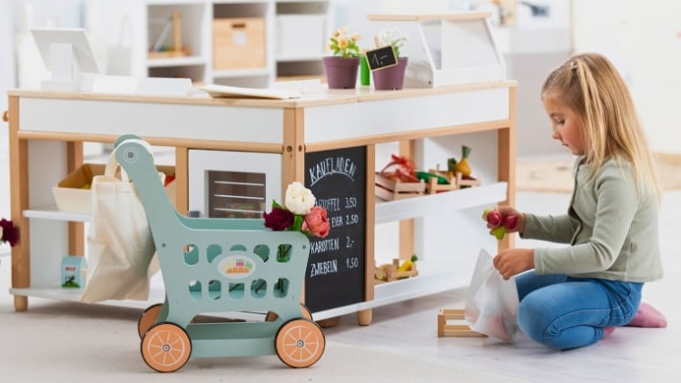Spielmöbel Kaufladen aus dem Betzold Onlineshop
