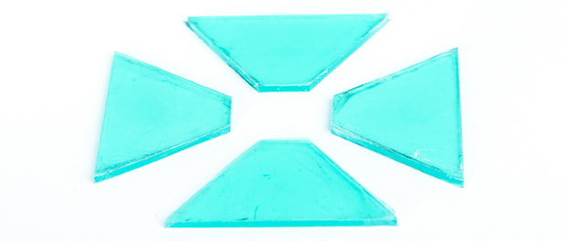 DIY-Hologramm - gesägte Plexiglas-Stücke