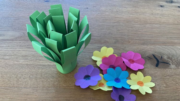 Bastelanleitung für Blumenstrauß aus Papier