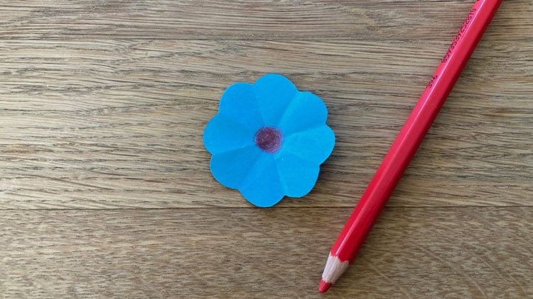 Bastelanleitung für Blumenstrauß aus Papier