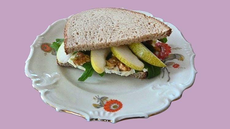 Birne-Walnuss-Brot