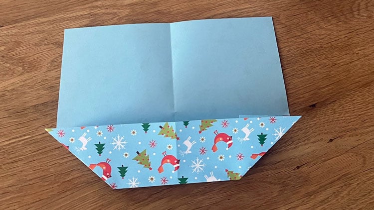 Bastelschritt Teelichthalter aus Papier
