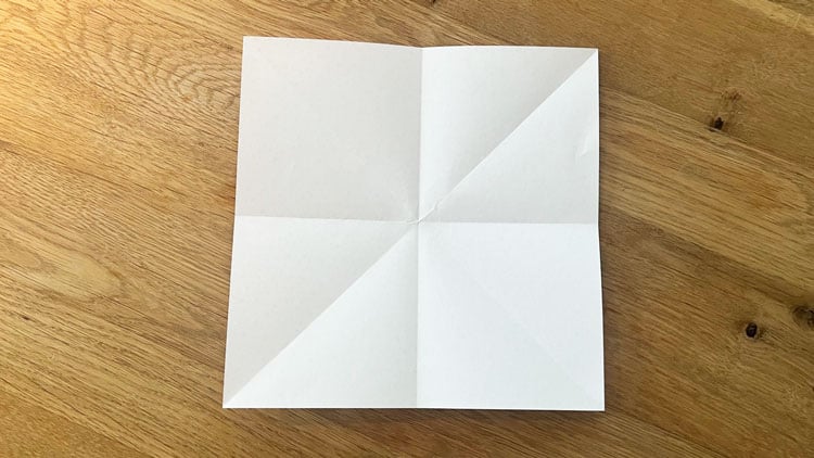 Bastelschritt Origami-Teelichthalter
