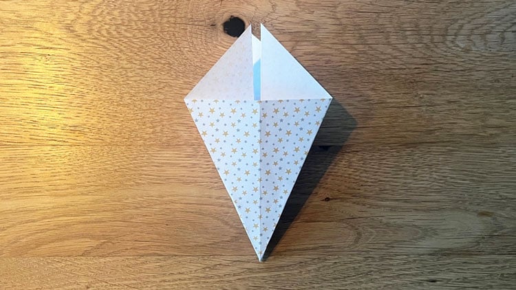 Bastelschritt Origami-Teelichthalter