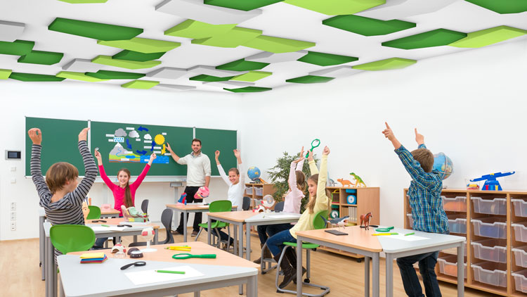 Lehrer unterrichtet Schulklasse