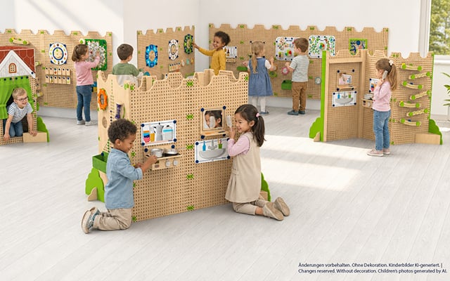 Kinder spielen mit PLUG it von beleduc