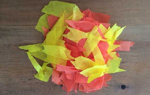 Papierstücke für Halloween-Laterne