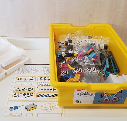 LEGO® Education SPIKE™ Prime-Set Bausteine und Sticker in Box